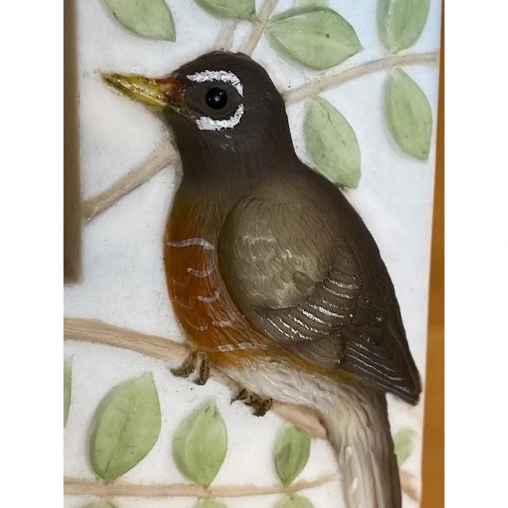 Robin Bird Ceramic Picture Frame 3D Relief Nature Leafy Vine Tabletop Wall Decor
